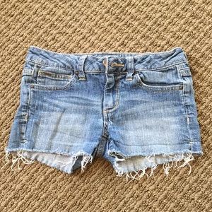Girls Cutoff Jean Shorts!